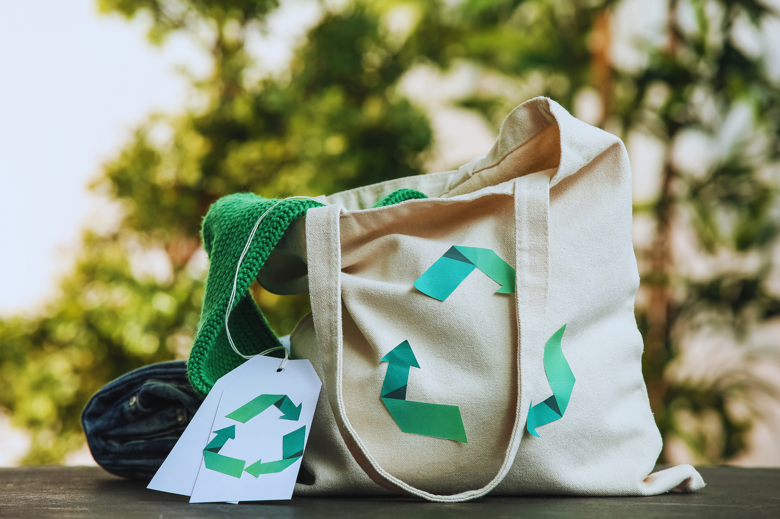 The Importance of Custom Printed Cloth Bags for Business Branding